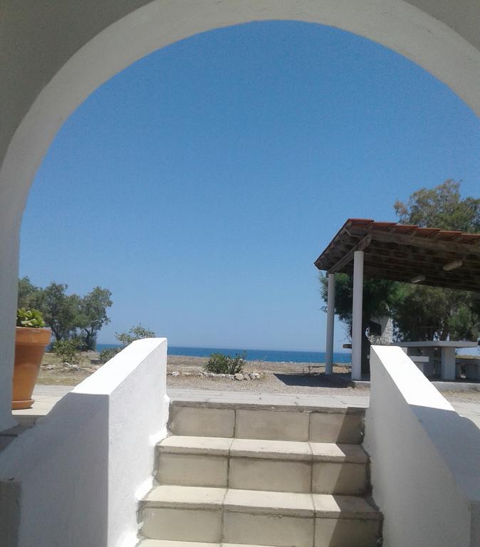 Vamare Beachfront House Gennadi Exteriör bild
